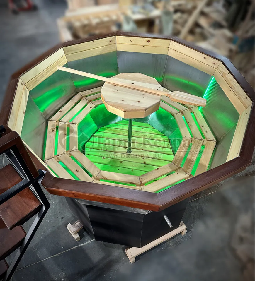 Банный чан из нержавеющей стали Ø-2350 на подставке с ветрозащитой и печью СТ3